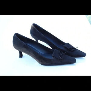 Stuart Weitzman pumps